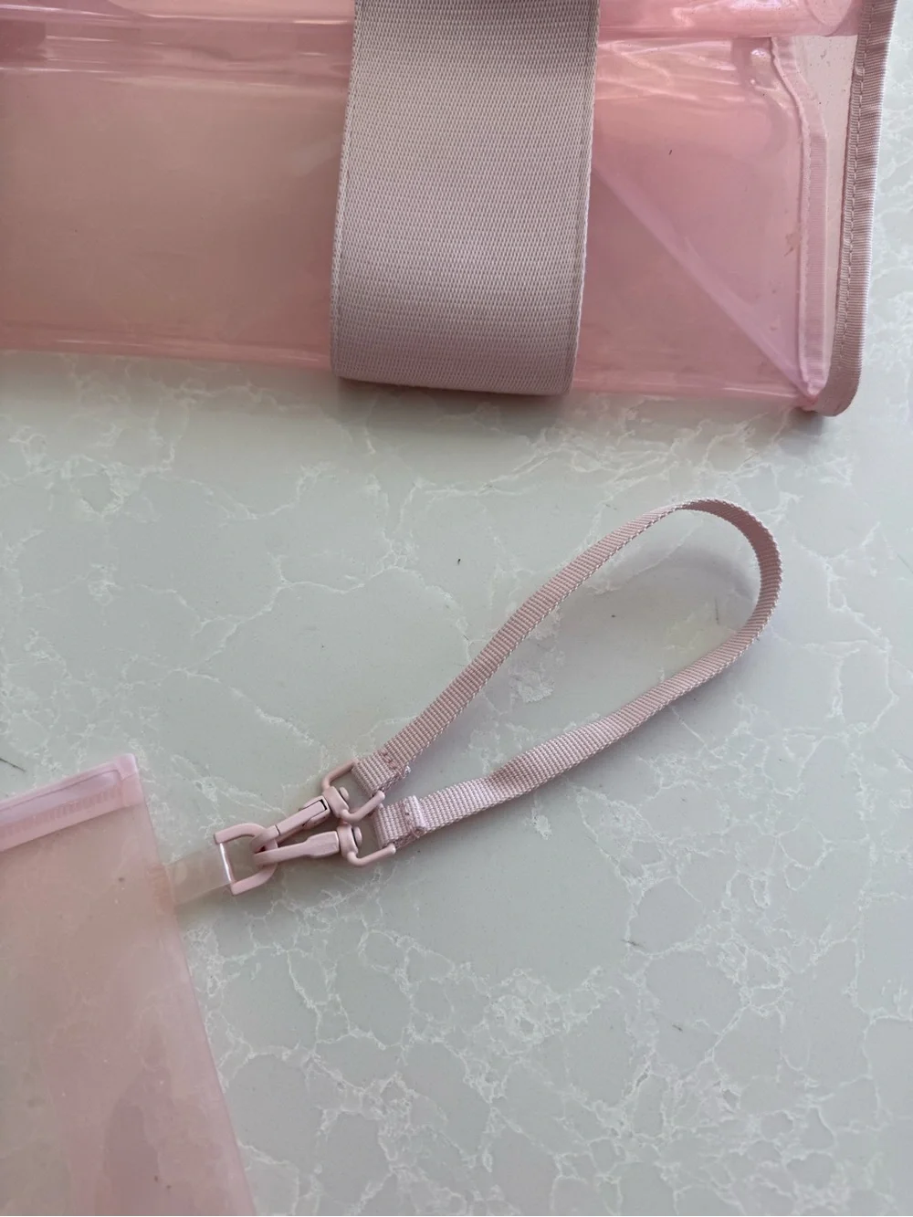 Case Mate Pink Bow-Accent Clear Tote Bag - Picture 5 of 5
